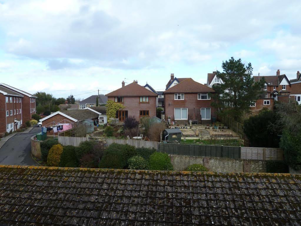 Sentry Mead Hotel Totland  ภายนอก รูปภาพ